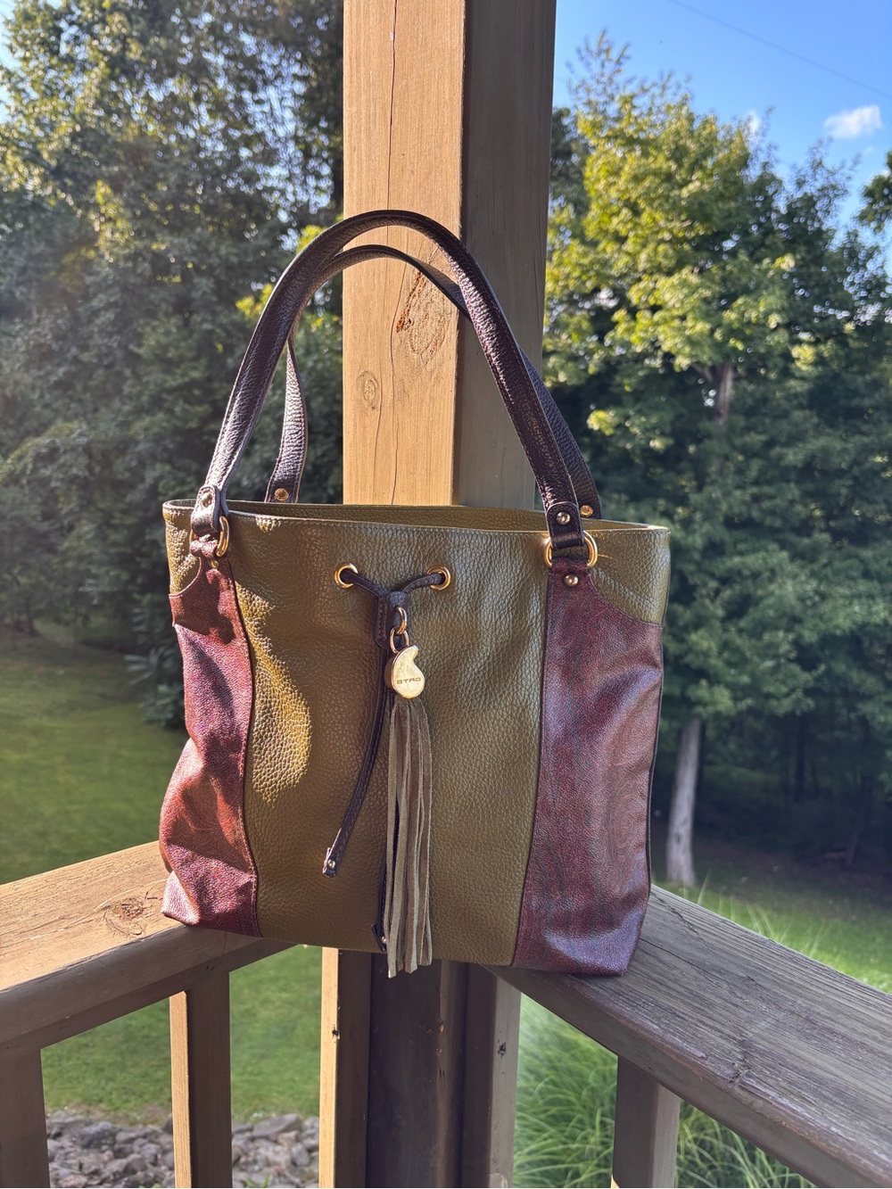Etro Leather Olive & Burgundy Two-Tone Tote Bag with Tassel